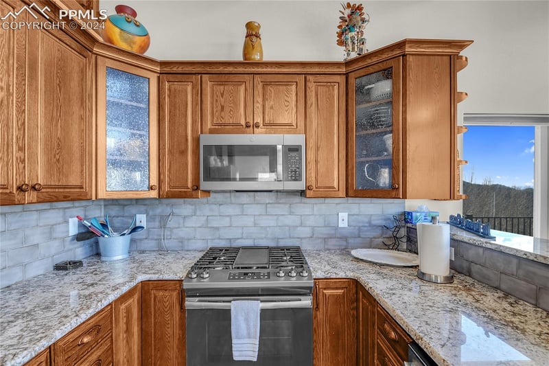 1564 Troy Dr, Cripple Creek, CO 80813