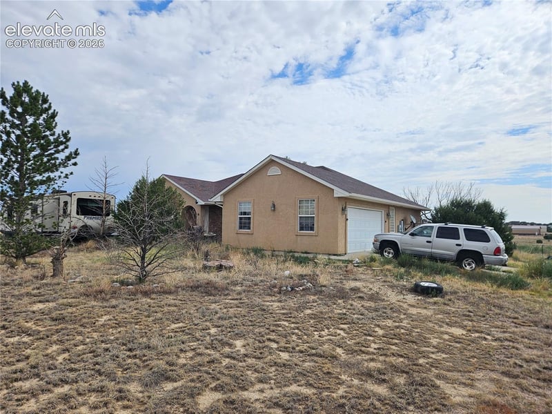 1566 R St, Penrose, CO 81240