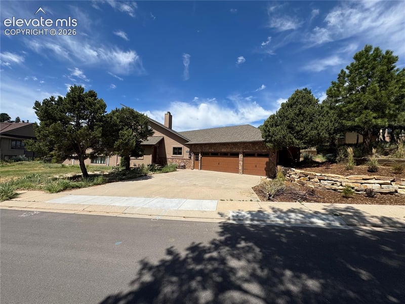 1570 Big Valley Dr, Colorado Springs, CO 80919