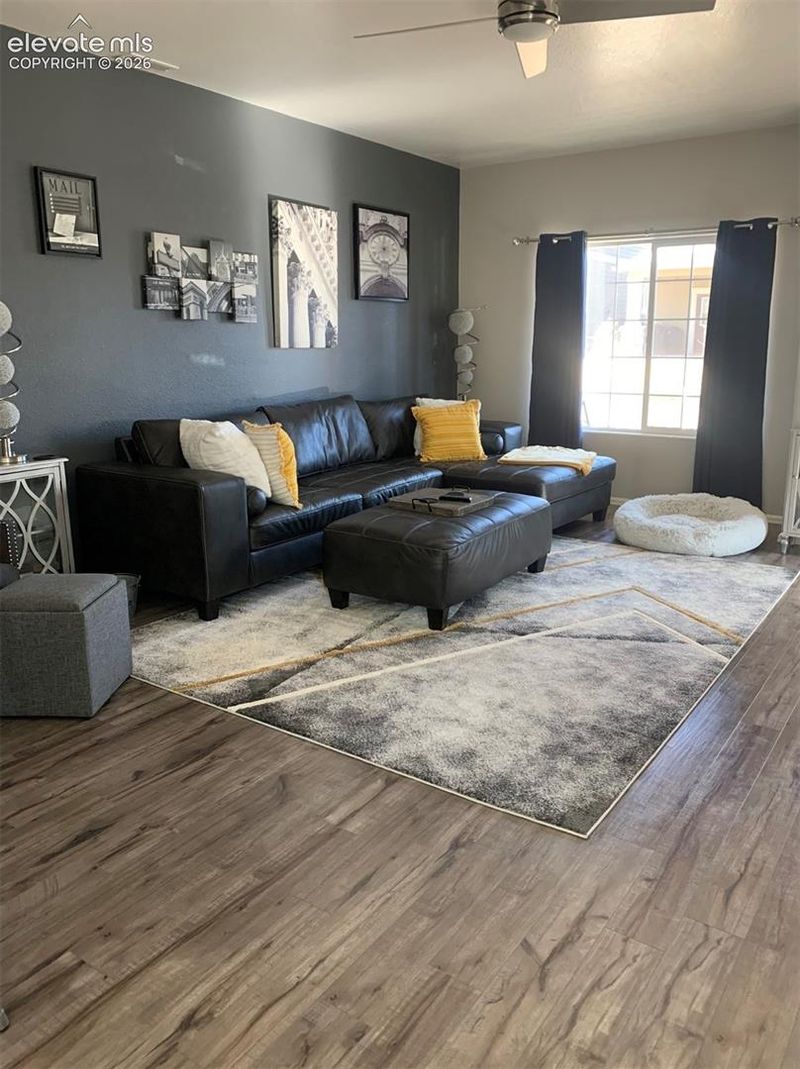 1581 Kempton Al, Colorado Springs, CO 80910