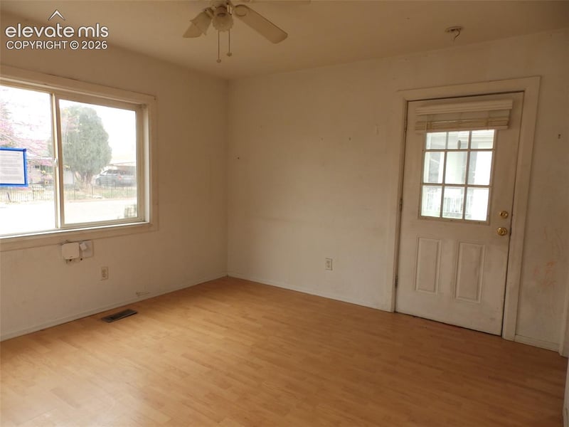 1616 Cypress St, Pueblo, CO 81004