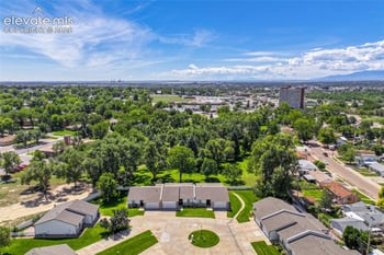 1621 Horseshoe Pl, Pueblo, CO 81001