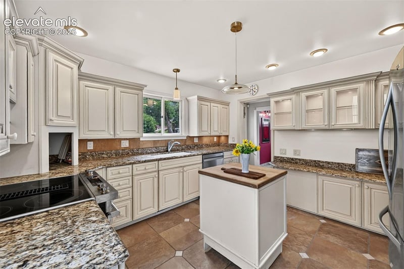 1623 N Weber St, Colorado Springs, CO 80907