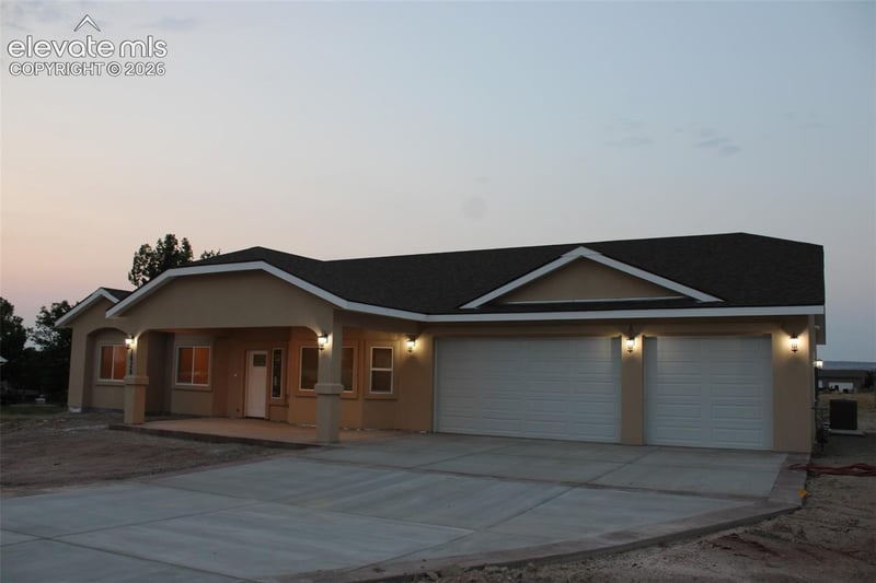 1626 W Alvarado Dr, Pueblo, CO 81007