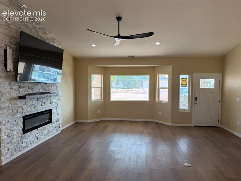 1626 W Alvarado Dr, Pueblo, CO 81007