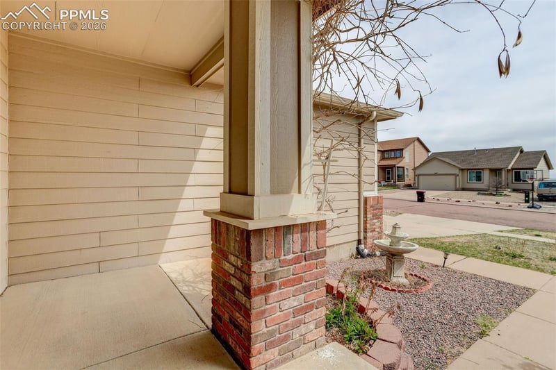 1634 Woodpark Dr, Colorado Springs, CO 80951