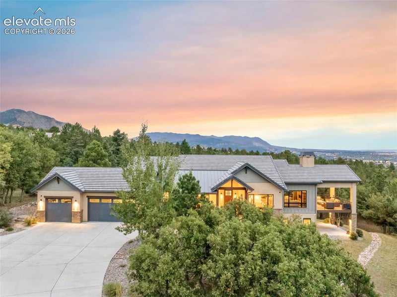 1644 Oakmoor Hts, Colorado Springs, CO 80906
