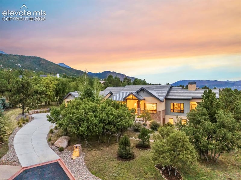 1644 Oakmoor Hts, Colorado Springs, CO 80906