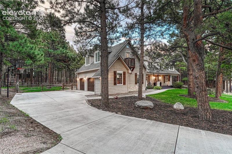 165 King Arthurs Knoll NA, Monument, CO 80132
