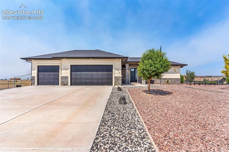 1673 N Calle Rosa Dr, Pueblo West, CO 81007