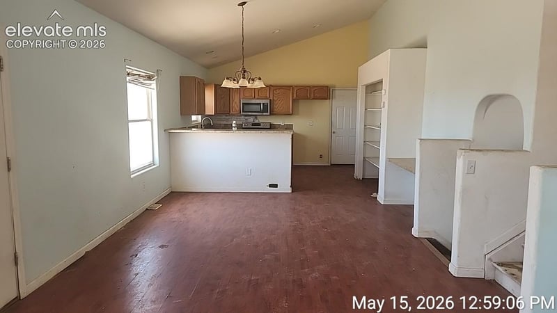 1695 E Buffalo Ln, Pueblo, CO 81007