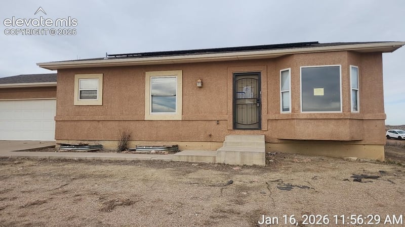 1695 E Buffalo Ln, Pueblo, CO 81007