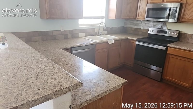 1695 E Buffalo Ln, Pueblo, CO 81007