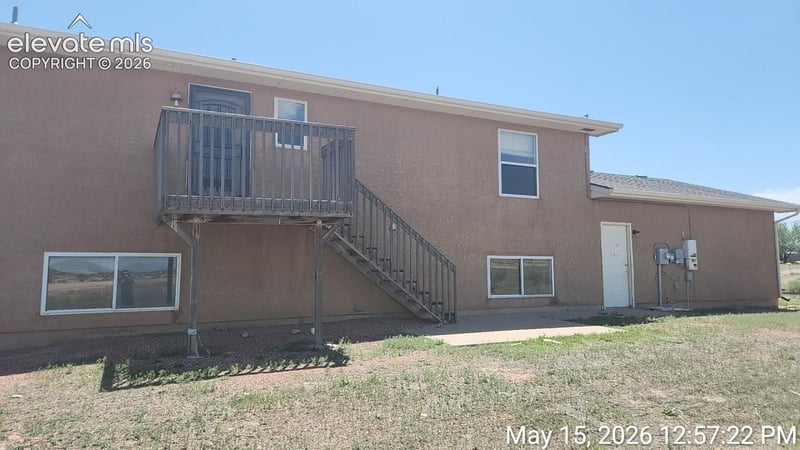 1695 E Buffalo Ln, Pueblo, CO 81007