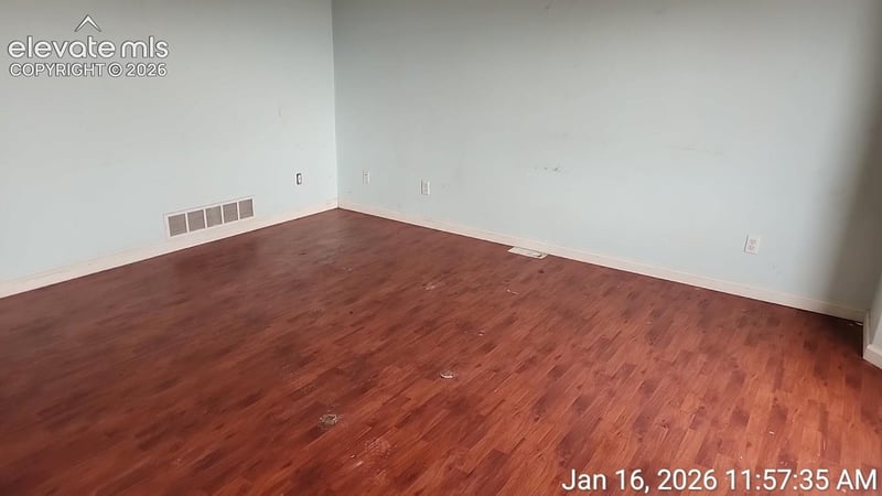 1695 E Buffalo Ln, Pueblo, CO 81007