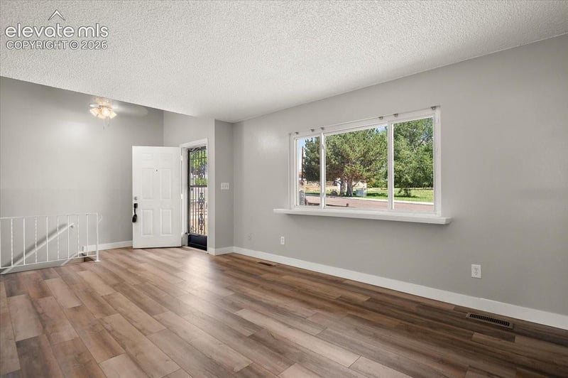 1704 E 19th St, Pueblo, CO 81001