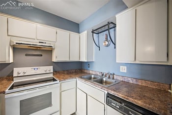 1708 Sawyer Way #161, Colorado Springs, CO 80915