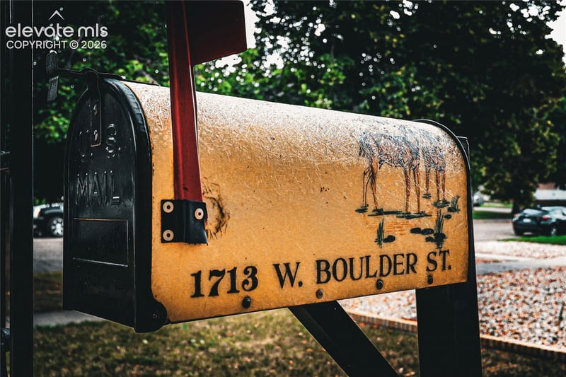 1713 W Boulder St, Colorado Springs, CO 80904
