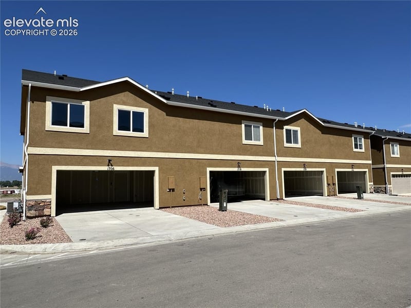 1718 Sandtoft Hts, Colorado Springs, CO 80951