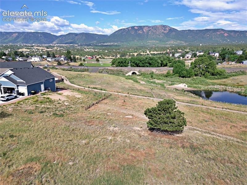 17230 Snowwood Dr, Monument, CO 80132