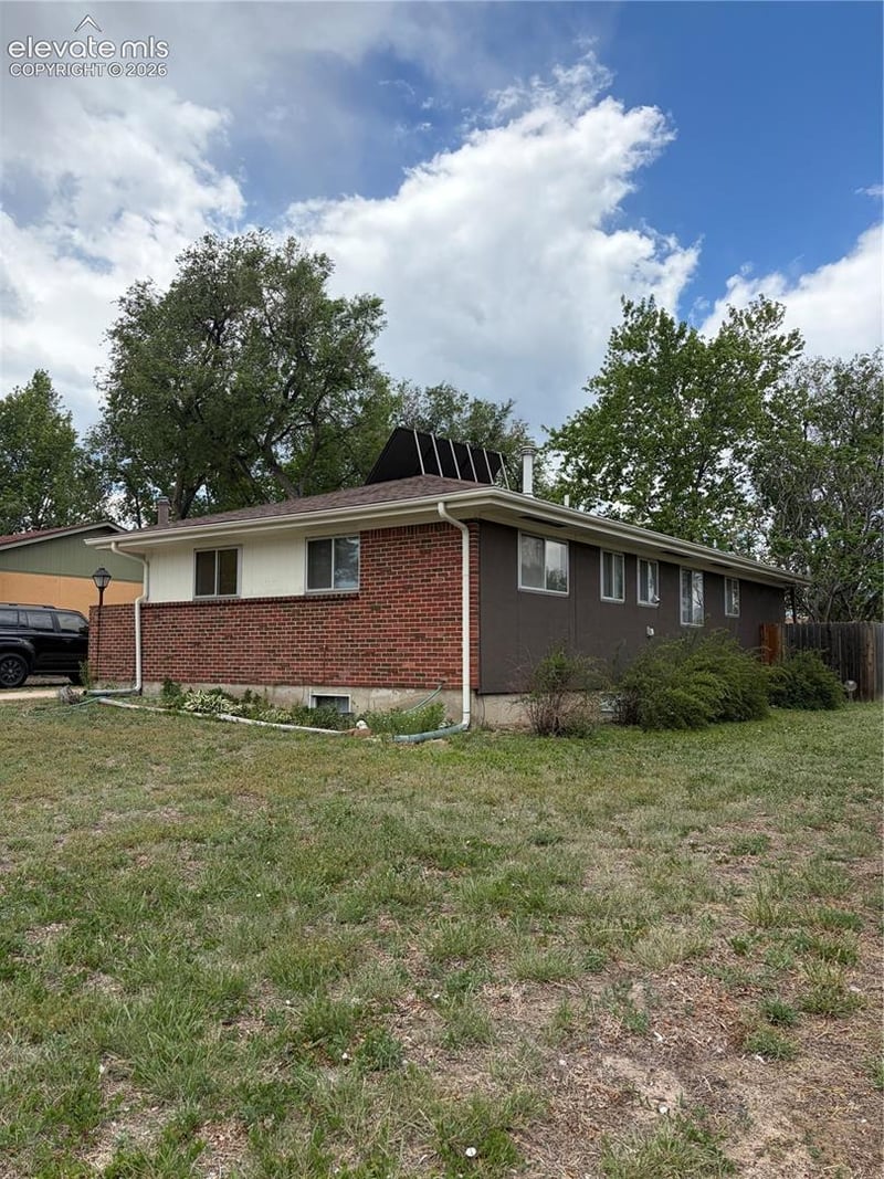 1730 Auburn Dr, Colorado Springs, CO 80909