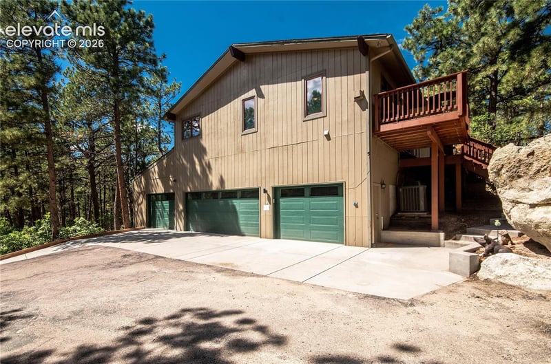 17360 E Caribou Dr, Monument, CO 80132