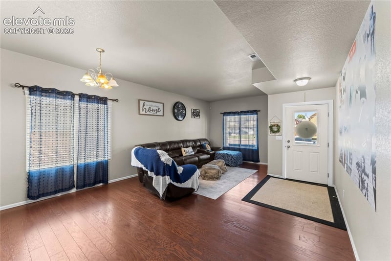 1748 Killdeer Ct, Pueblo, CO 81008