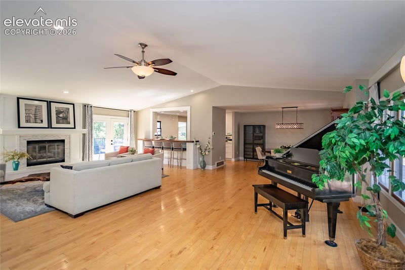 175 Broadmoor Hills Dr, Colorado Springs, CO 80906