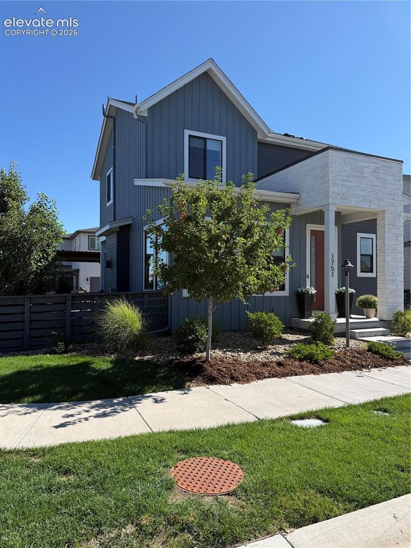 1751 Stable View Dr, Castle Rock, CO 80108