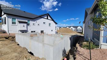 1762 Gold Hill Mesa Dr, Colorado Springs, CO 80905