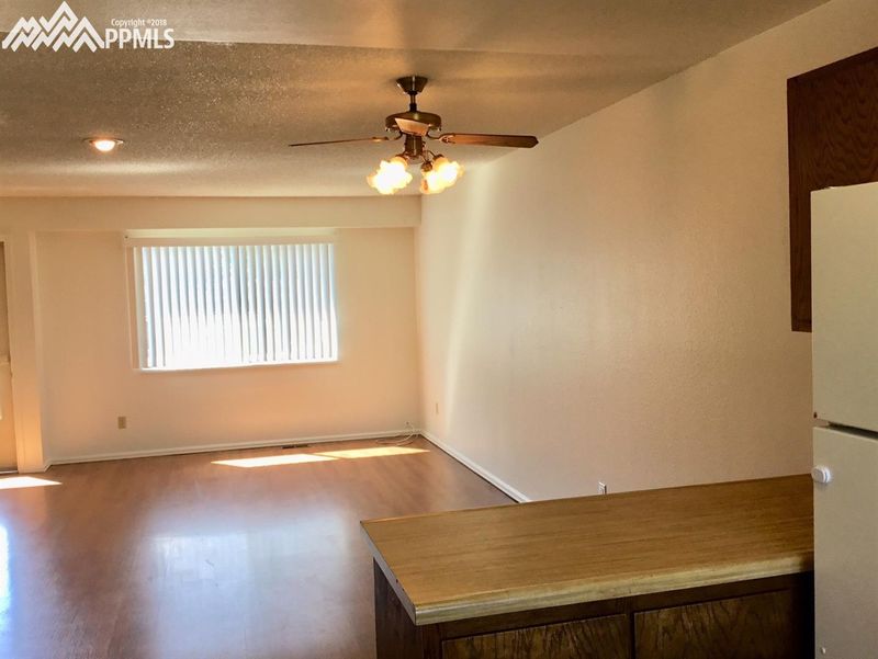 1806 N Erin Loop, Colorado Springs, CO 80918