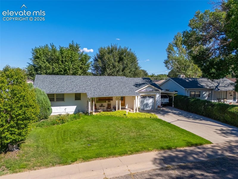 1808 Lynwood Ln, Pueblo, CO 81005