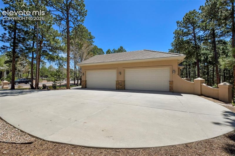 18090 Bakers Farm Rd, Colorado Springs, CO 80908