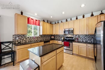1820 Dewhirst Dr, Colorado Springs, CO 80951