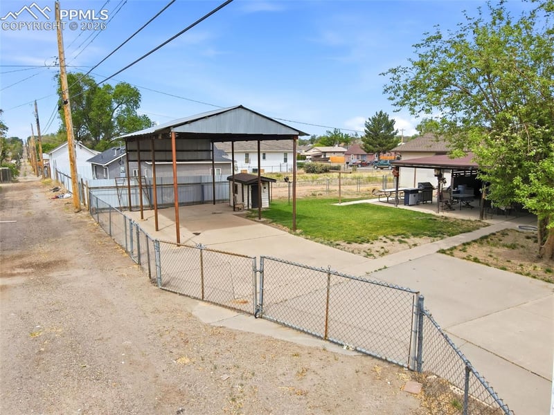 1826 E 3rd St, Pueblo, CO 81001