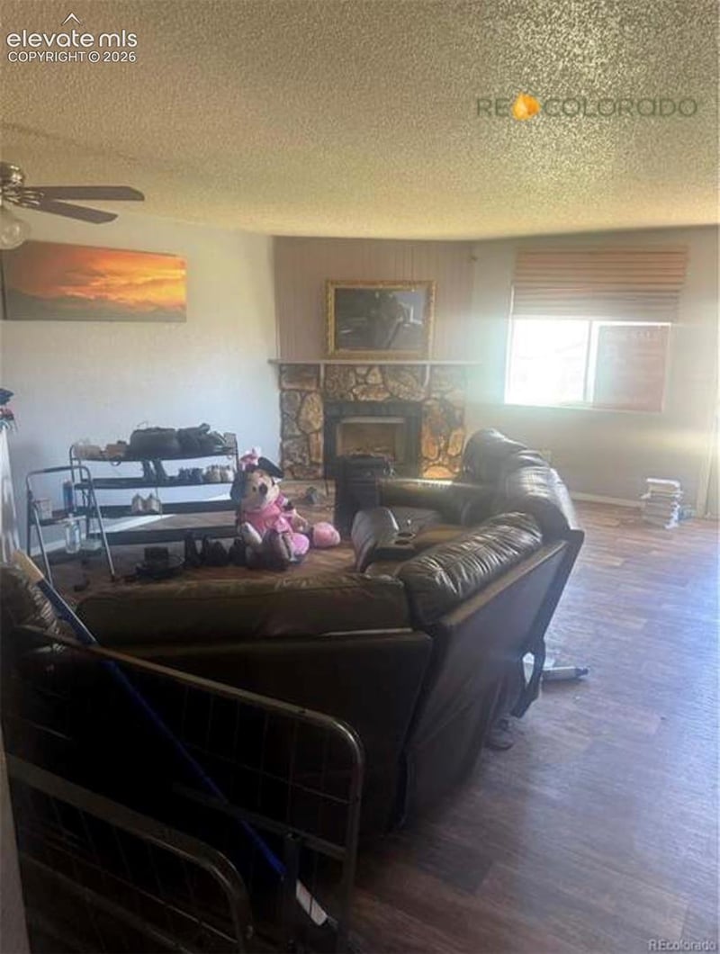 1826 Lanka Ln, Colorado Springs, CO 80915