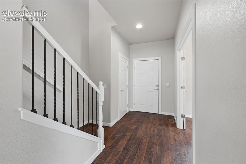 1861 Dewhirst Dr, Colorado Springs, CO 80951