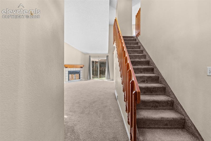 1905 Copper Creek Dr, Colorado Springs, CO 80910