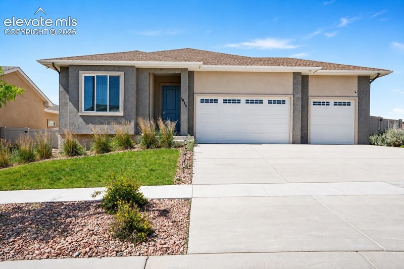 1913 Cuchara Dr, Pueblo, CO 81001