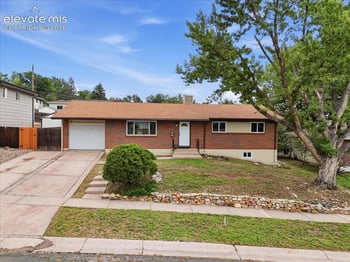 1921 Essex Ln, Colorado Springs, CO 80909