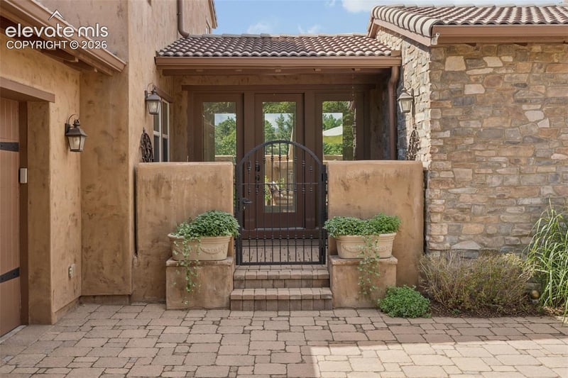 1927 La Bellezza Grv, Colorado Springs, CO 80919