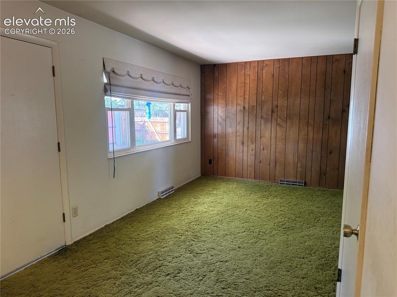 1928 Sussex Ln, Colorado Springs, CO 80909