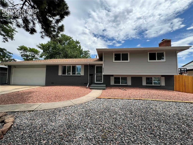 1935 Berkshire Ln, Colorado Springs, CO 80909