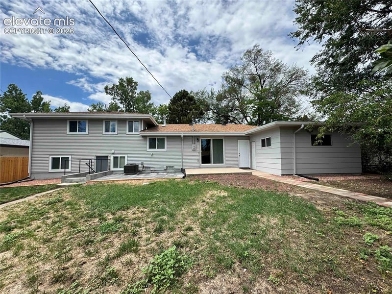 1935 Berkshire Ln, Colorado Springs, CO 80909