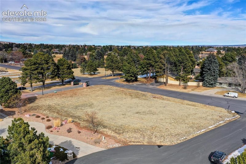 1970 Hill Ln, Colorado Springs, CO 80904