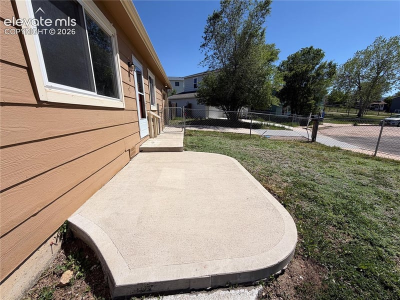 1985 Tanager Way, Colorado Springs, CO 80906