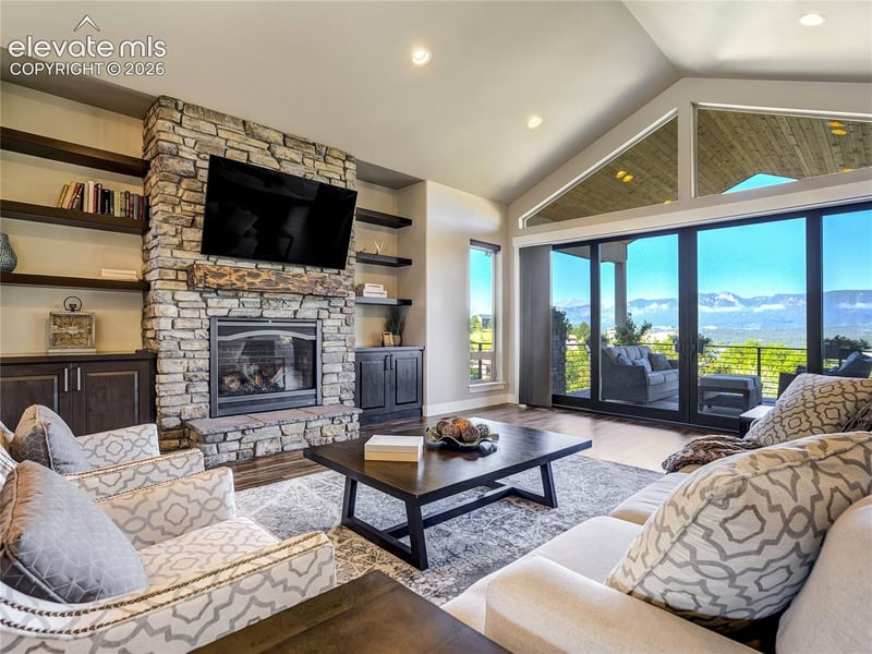 20 Wuthering Heights Dr, Colorado Springs, CO 80921