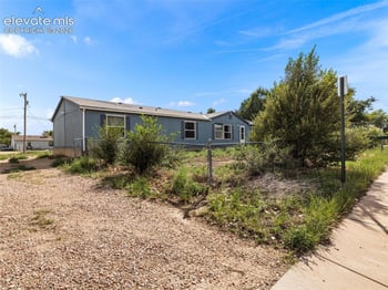 2020 W 12th St, Pueblo, CO 81003