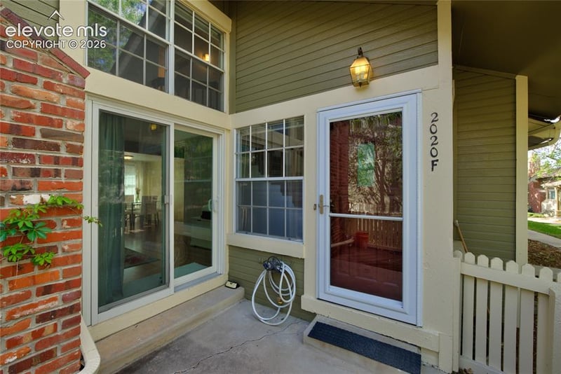2020 S Hannibal Way #F, Aurora, CO 80013