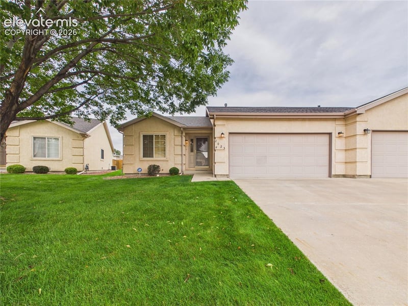 2025 Kingsroyal Blvd #F, Pueblo, CO 81005